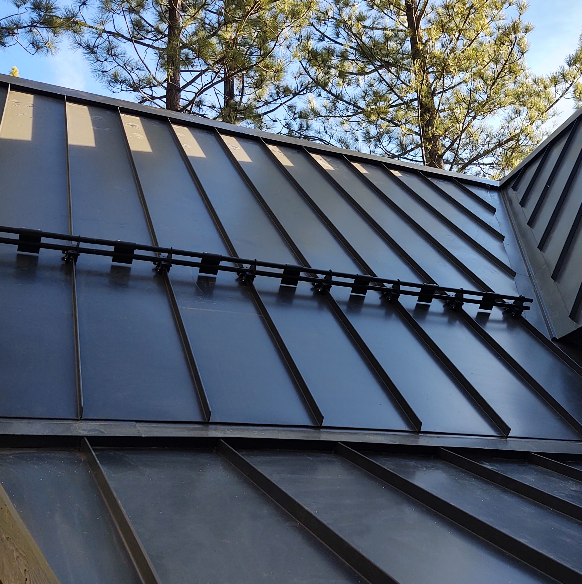 Keeping Your Metal Roof Checked in Highland Park